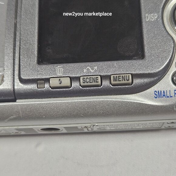 Nikon Coolpix 3500 Silver Digital Camera With Rotating Lens E3500 - UNTESTED - Picture 7 of 13